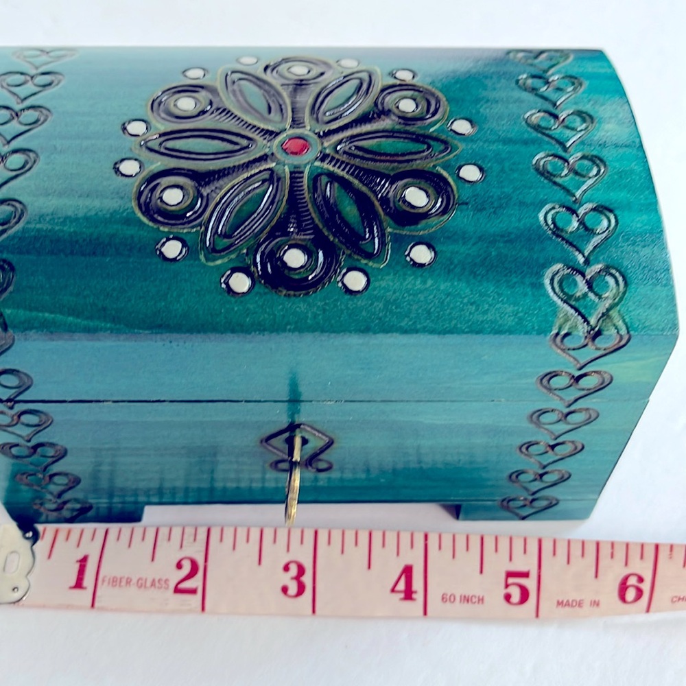 Jewelry Box Carved Wood with Key and Heart Accents Handmade - Picture 8 of 8